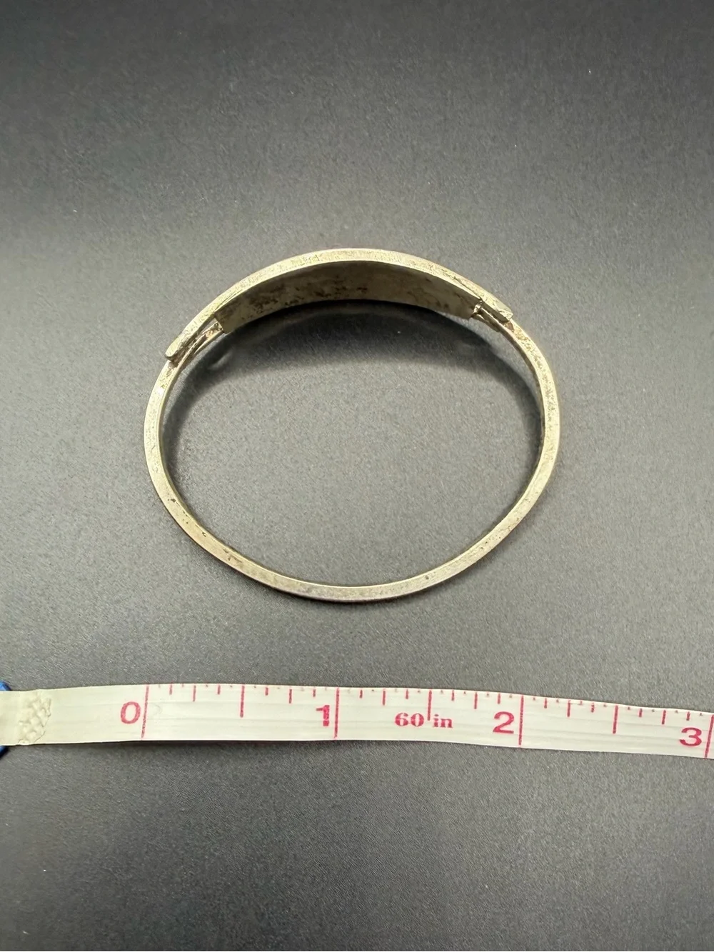 Vintage Alpaca Mexico Silver Tone Red Multi Shell Abalone Hinged Bangle Bracelet